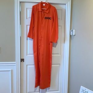 Selling a prisoner Halloween costume. Only worn 1